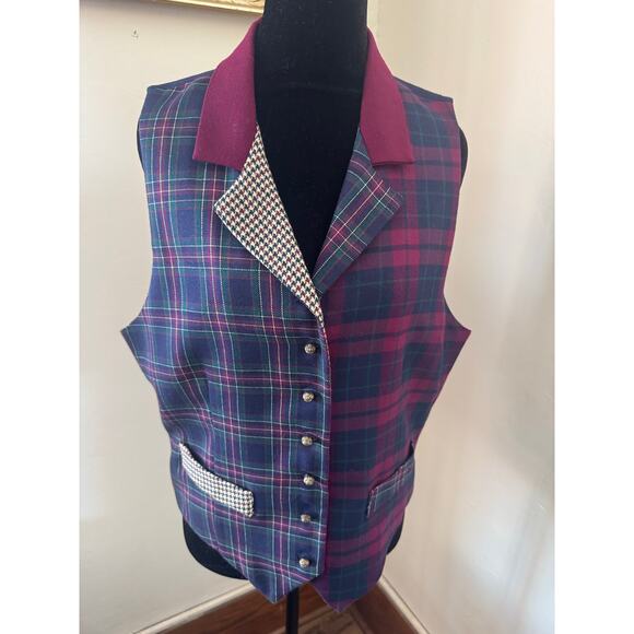 david brooks Jackets & Blazers - Vintage David Brooks Plaid Wool Vest Size 10 100 percent wool